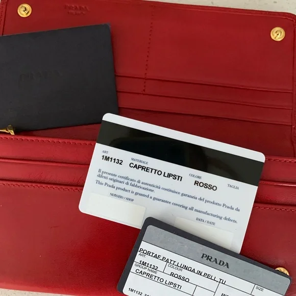 One of a kind rare brand new authentic leather Prada wallet - Picture 5 of 8